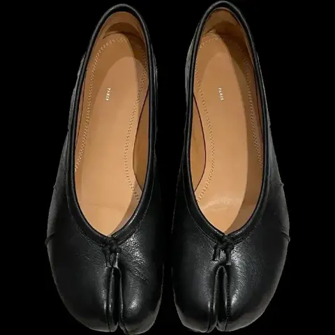 Maison Margiela Tabi flats