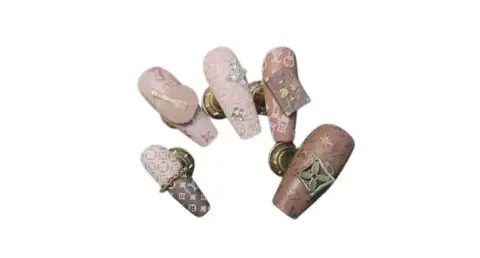 LV Nail Art