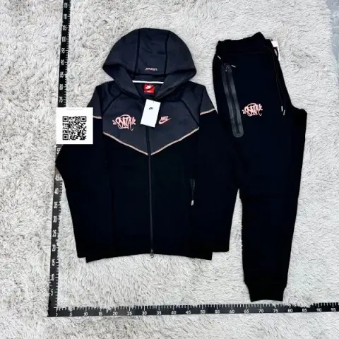 Nike Sportswear Tech Fleece x Central Cee Syna World