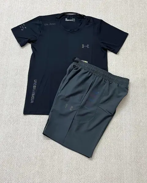 Under Armour T-shirt & Shorts Set