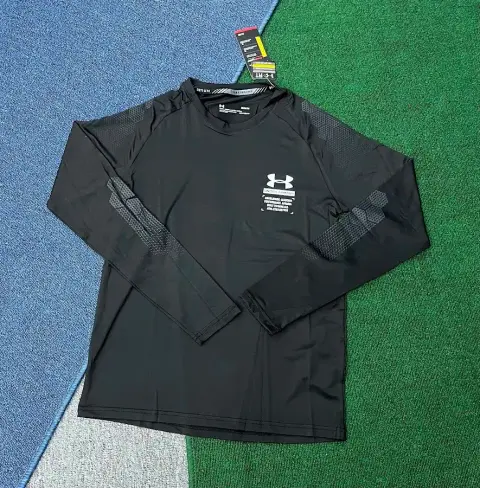 Under Armour Sweatshirt