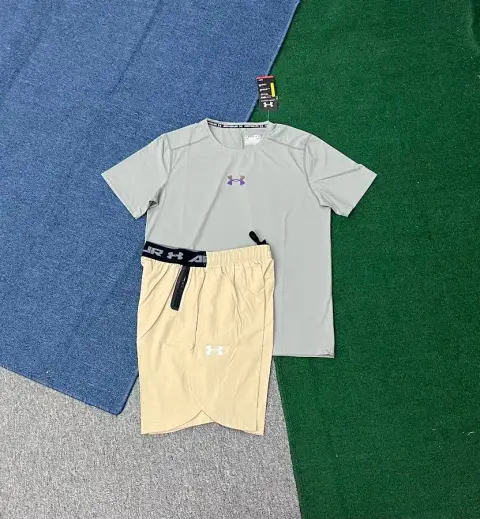 Under Armour T-shirt & Shorts Set