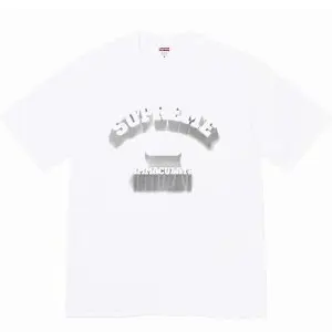 Supreme T-shirt