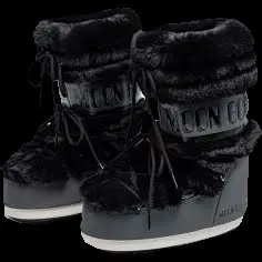 Moon boots