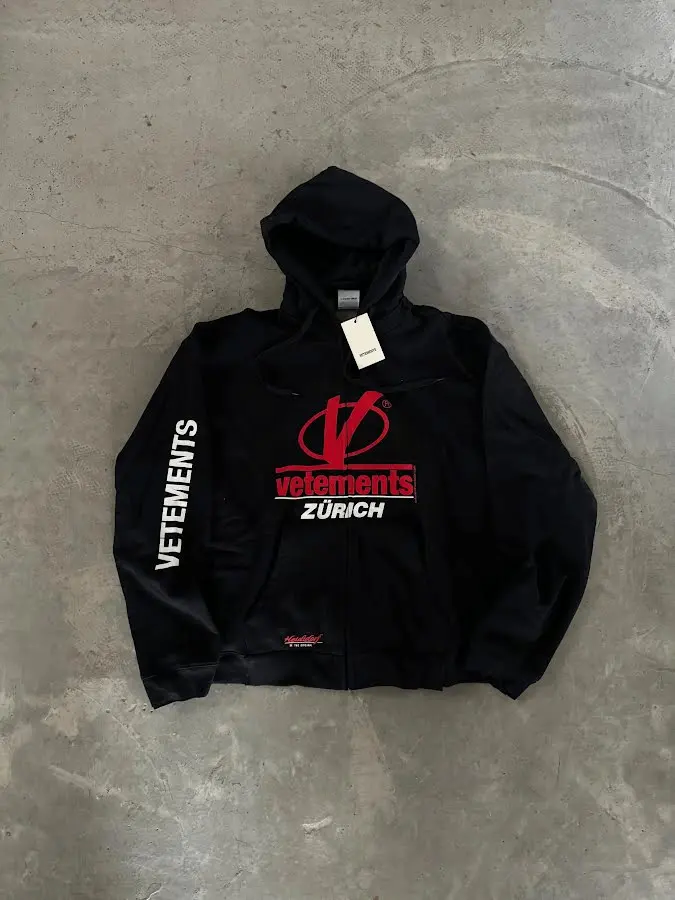 Vetements Zurich Zipup