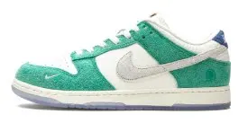 Nike Dunk Kasina "Road Sign"