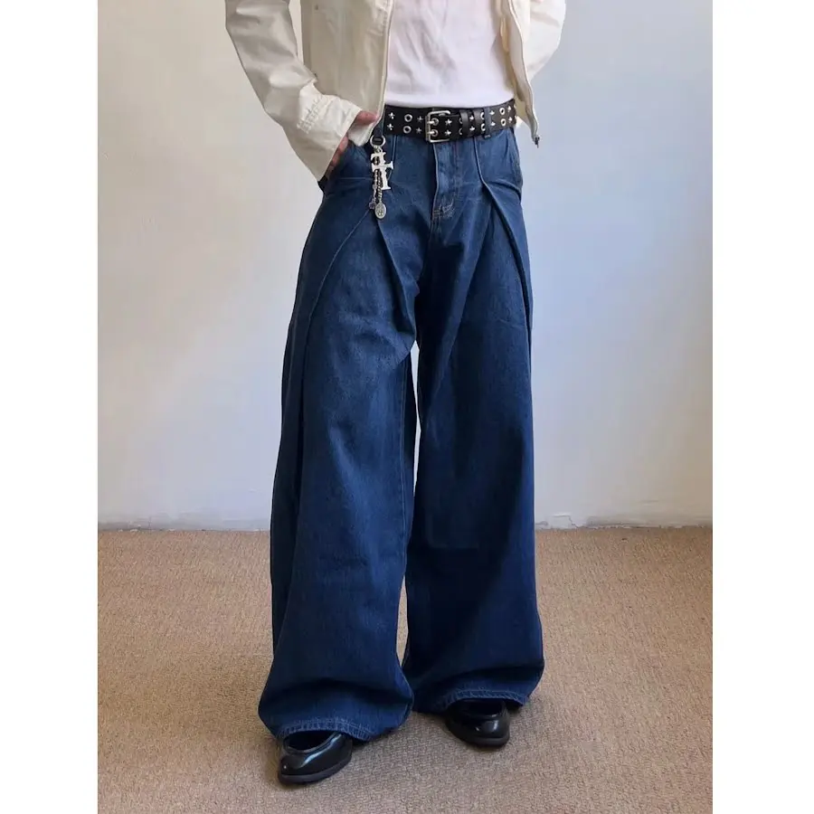 Clean Fit Wide Leg Jeans