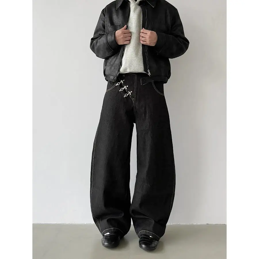 Clean Fit Baggy Jeans