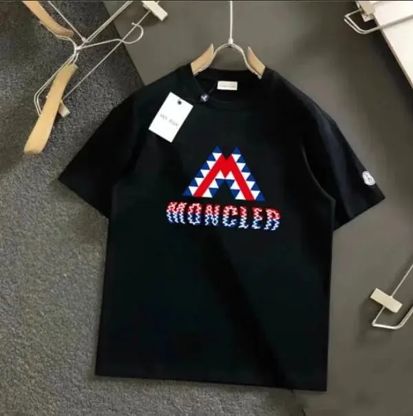 Moncler T-shirt
