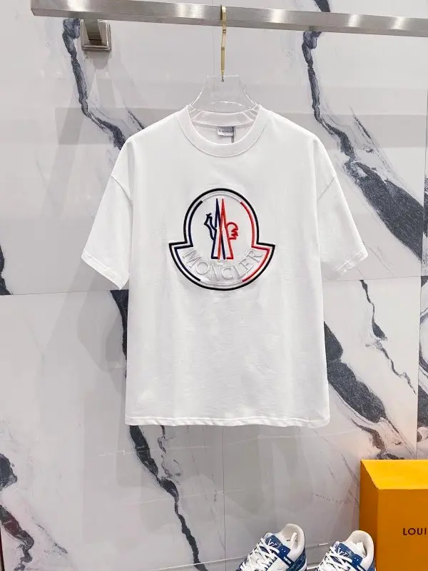 Moncler T-shirt