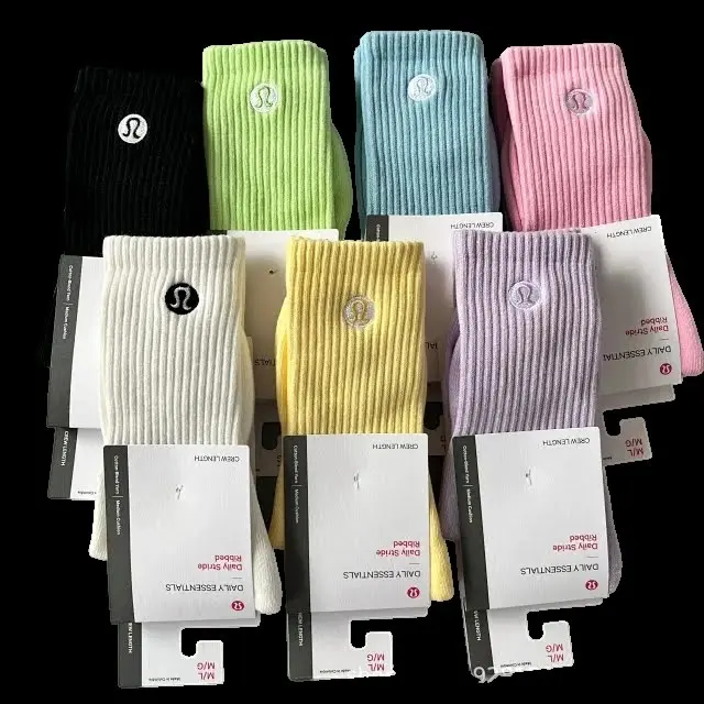 Lululemon Mid‐calf sports socks