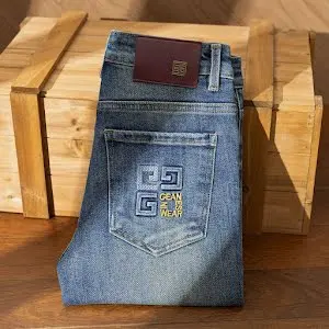 GIVENCHYJeans
