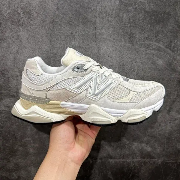 New Balance 530