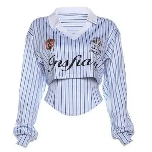 Slanted collar and long sleeves