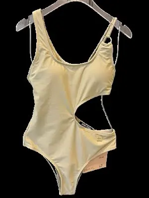 Miu Bikini