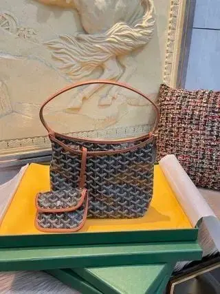 Goyard Bag