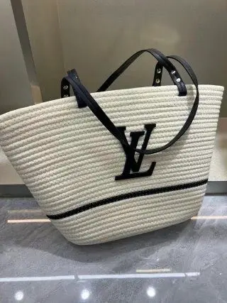LV Louis Vuitton Bag