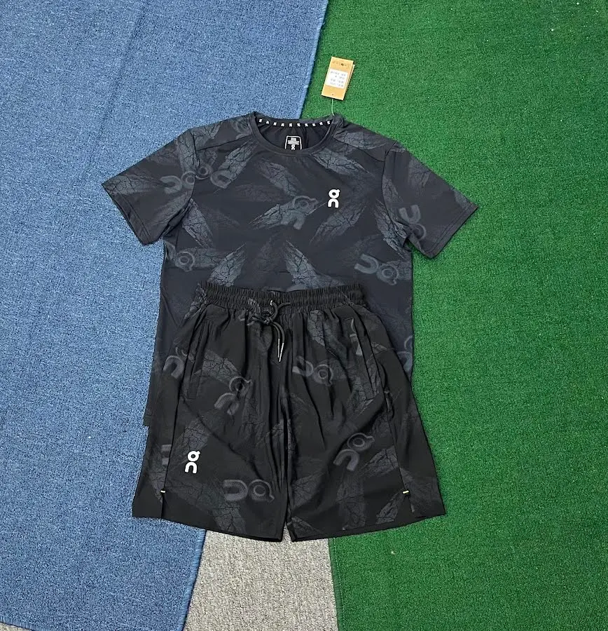 On Running Sports T-shirt & Shorts Set