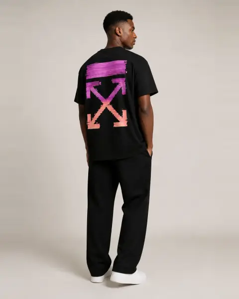 Off-White T-shirt TEE